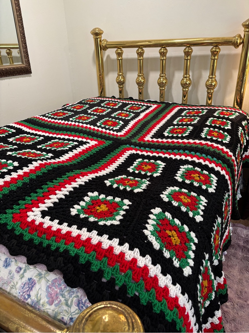 Handmade Crochet Christmas Afghan Blanket Full Queen 77x84 Holiday Granny Square